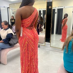 Ashley Lauren Prom Dress style #11244, size 6-8